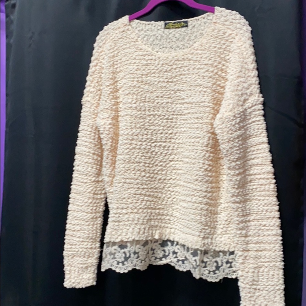 Absolutely Famous knit Sweater with lace